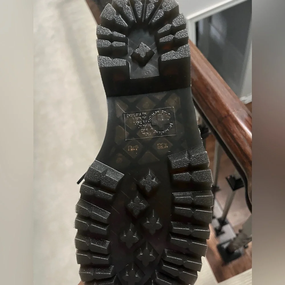 Doc Martens platform boot - Picture 2 of 4